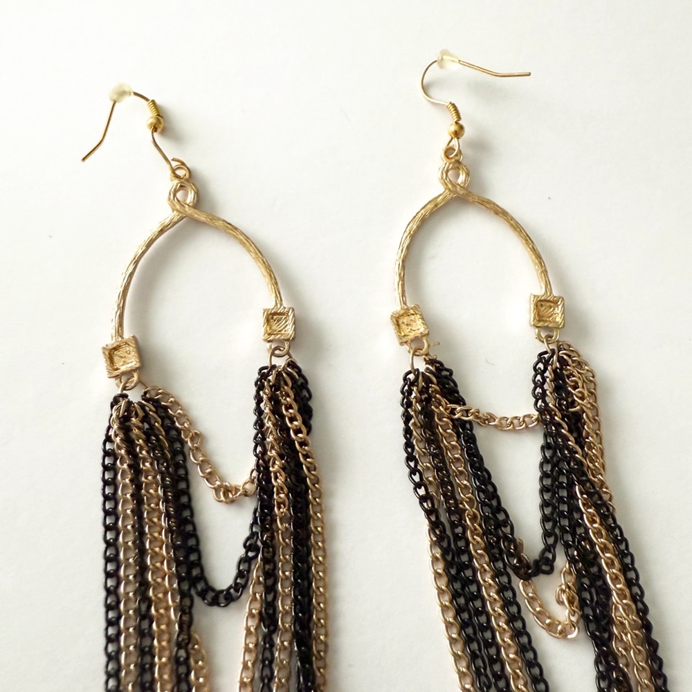 Vintage Style Two Toned Gold & Black Metal Long Dangling Chain Hoop Earrings - Picture 6 of 7
